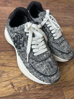 Tory Burch Trainer Nubby Cotton Tweed - Black/White Size 7.5